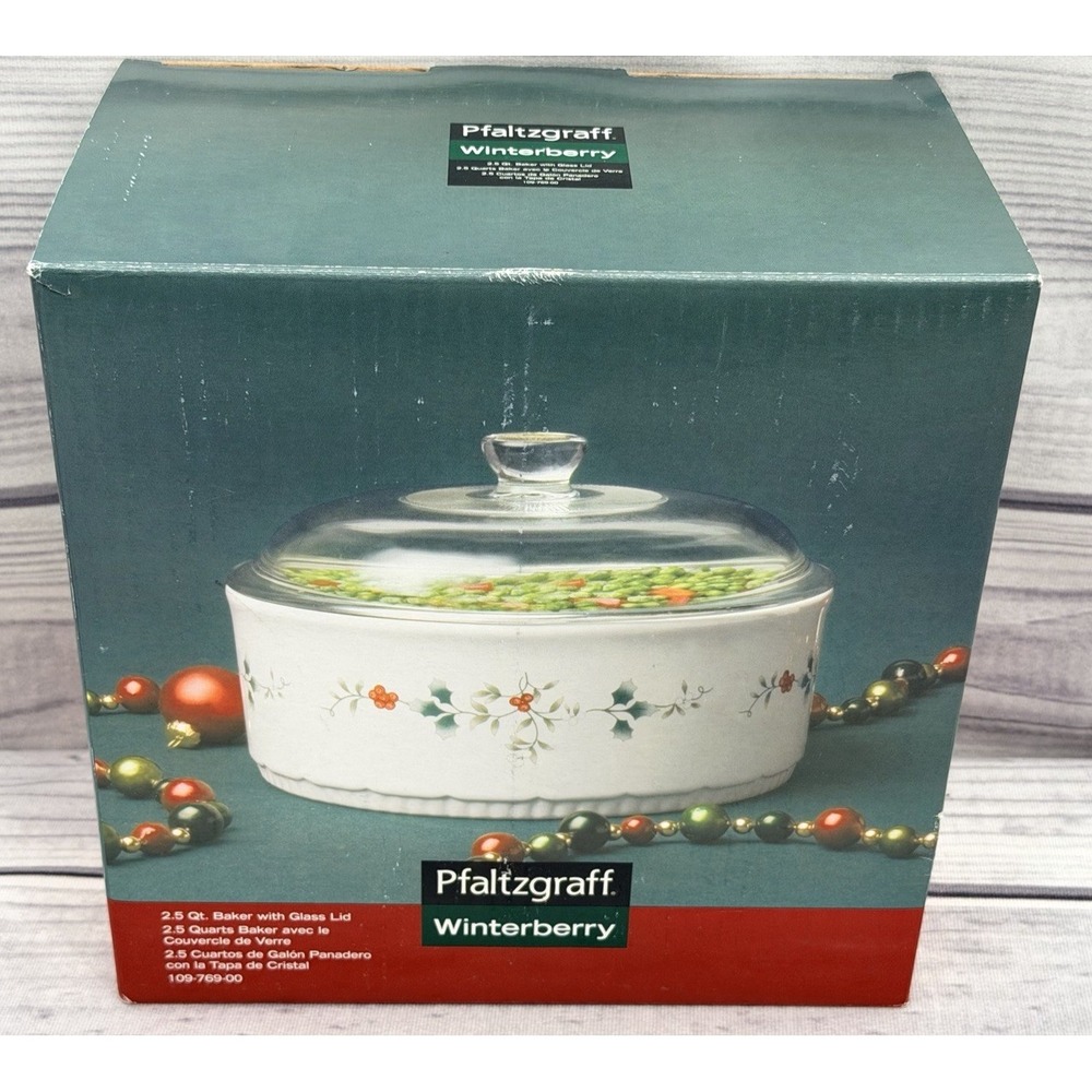 PFALTZGRAFF WINTERBERRY 2.5 QT BAKER WITH GLASS LID - NEW IN BOX
